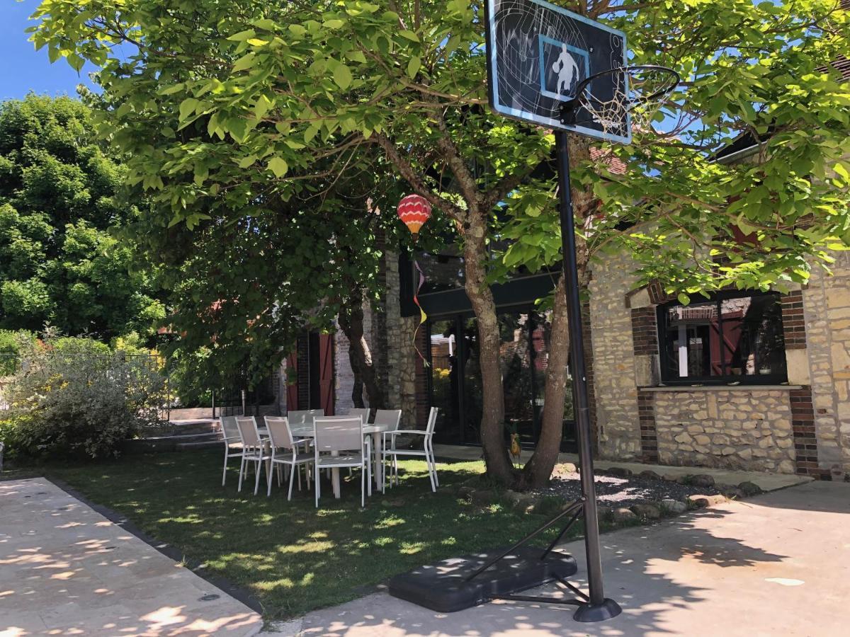 Bed and Breakfast Le Rouge & Blanc Saint-Maurice-le-Vieil Exterior foto