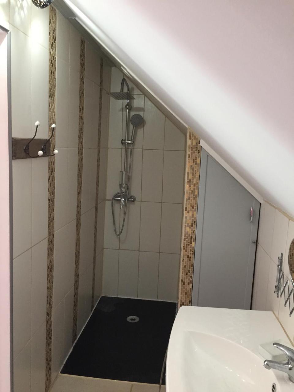 Bed and Breakfast Le Rouge & Blanc Saint-Maurice-le-Vieil Exterior foto