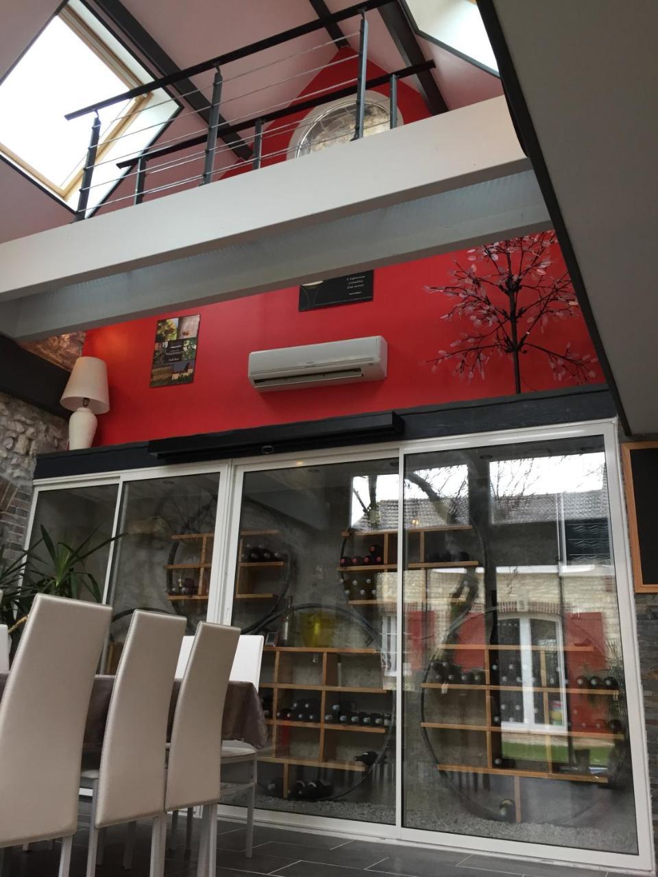 Bed and Breakfast Le Rouge & Blanc Saint-Maurice-le-Vieil Exterior foto