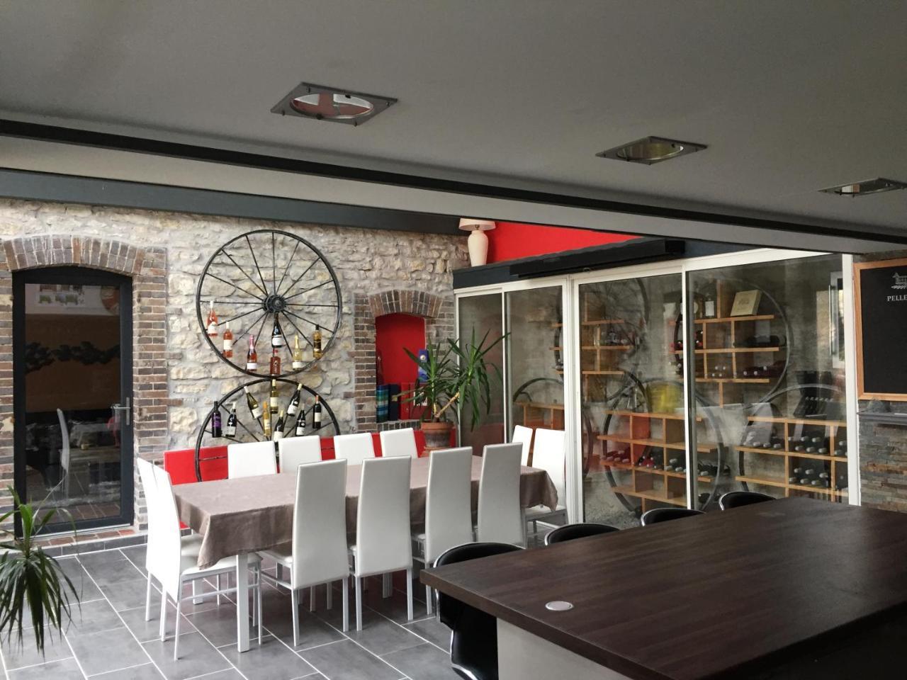 Bed and Breakfast Le Rouge & Blanc Saint-Maurice-le-Vieil Exterior foto