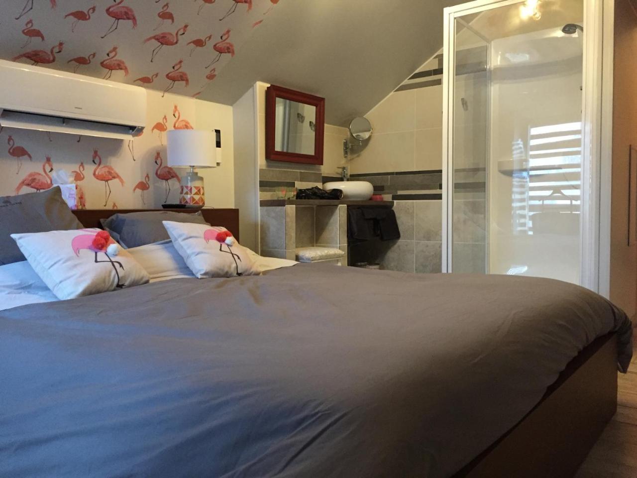 Bed and Breakfast Le Rouge & Blanc Saint-Maurice-le-Vieil Exterior foto